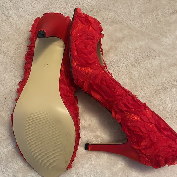 Red rose pumps - Picture 4 of 4